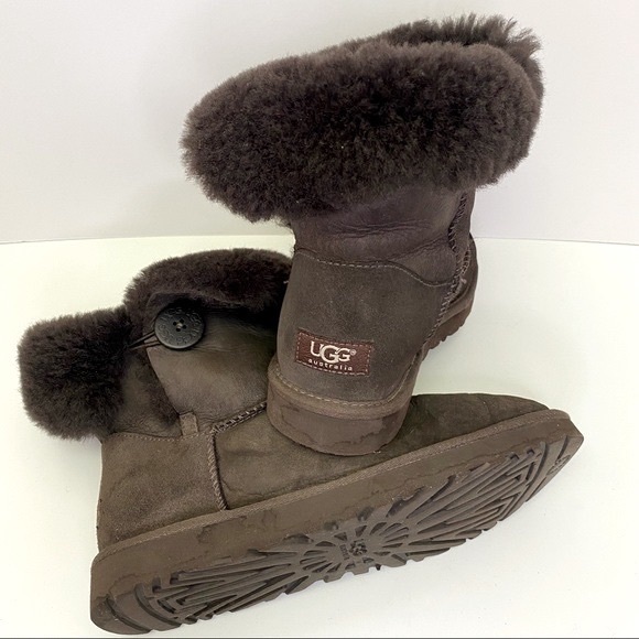 UGG Bailey Button II Suede Brown Boots, Sz 10 - Picture 1 of 4